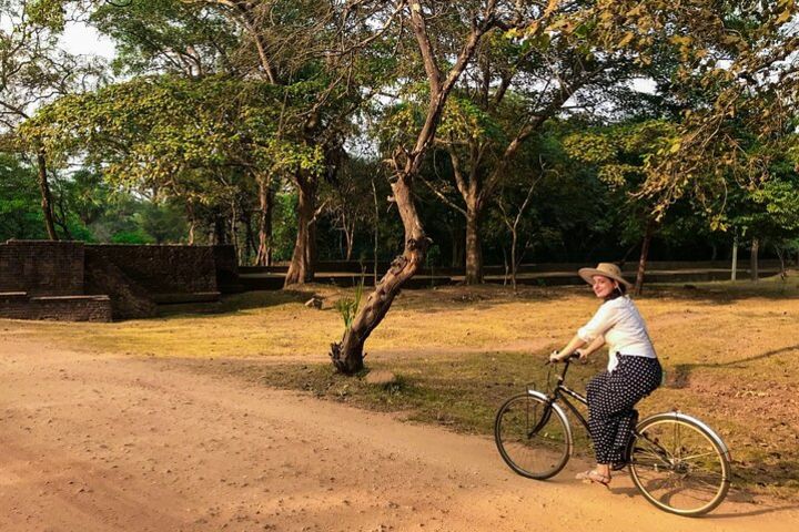 Cycling in Tissamaharama image