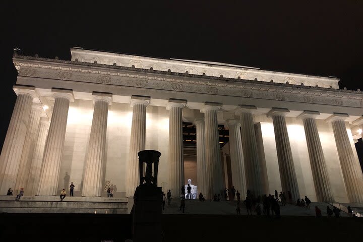 Washington DC and Virginia Monuments Guided Night Tour  image