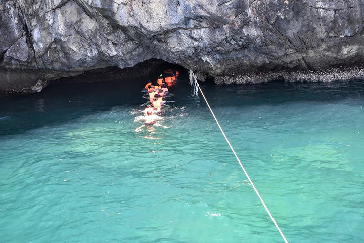 4 Island Snorkel Tour to Emerald Cave by Speed Boat from Koh Lanta image