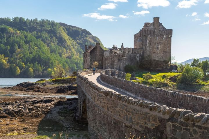 Isle of Skye & Eilean Donan Castle Tour image
