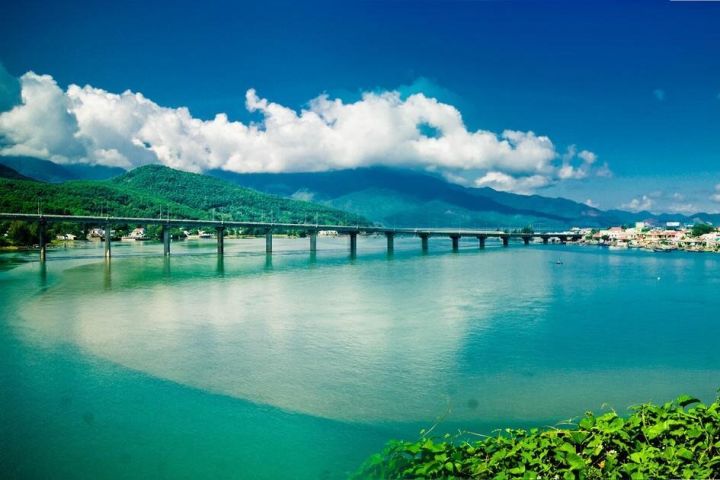 Private Transfer from Hoi An to Hue City image