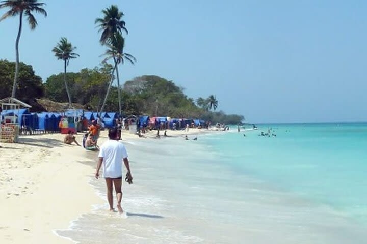 Tour 4 Premium Rosario Islands in Cartagena image