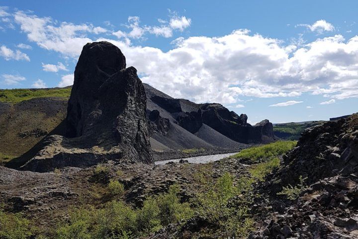 Jökulsárgljúfur Hiking and Sightseeing in Vatnajökull National Park image