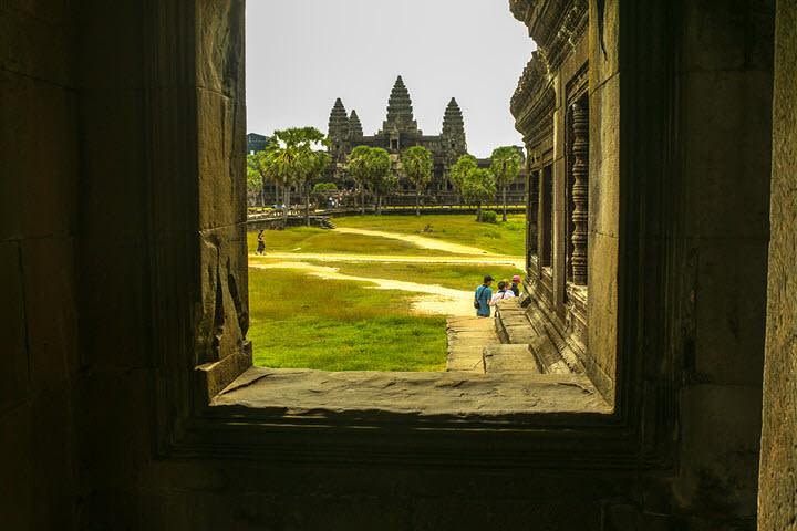  Highlight of Angkor Wat Tour with Sunset-Small Group image