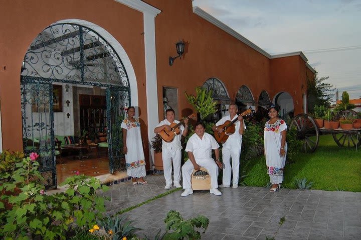 Lunch and Tequila Tasting in Casa Mission image