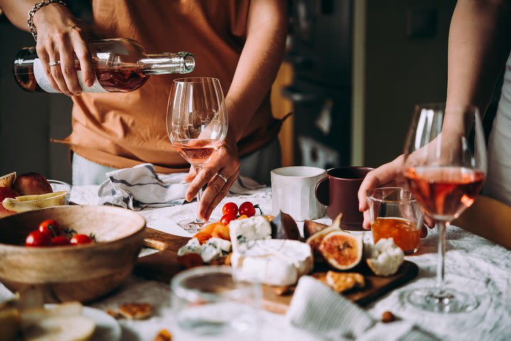 Professional 6 Wines Tasting with Regional Appetizers in a Local’s home - Turin image