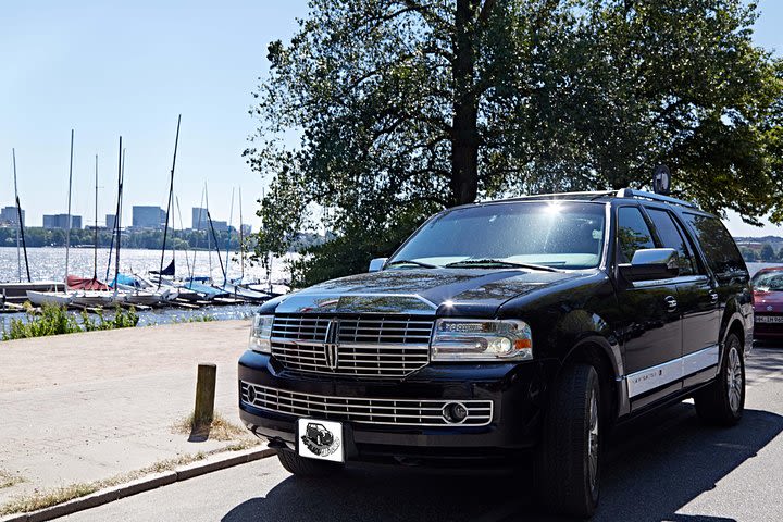 Private 5-Hour Hamburg Countryside Tour in a Large SUV image