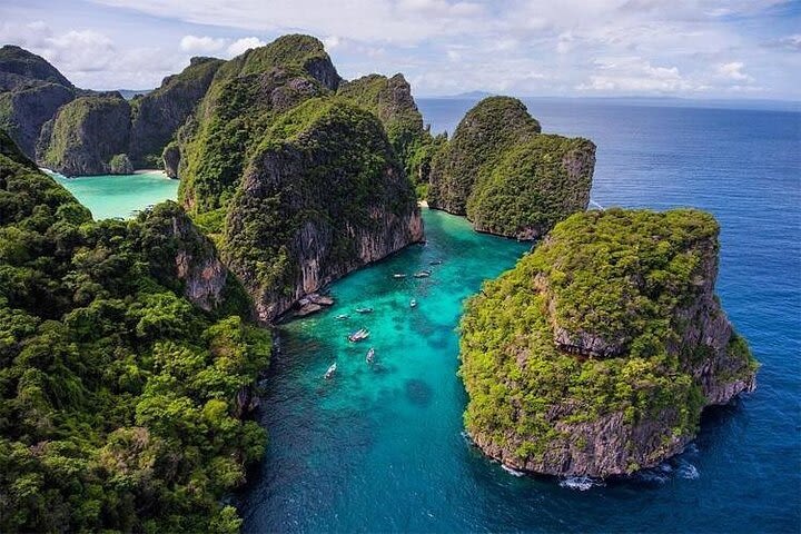 PHUKET: SPEED BOAT Phi Phi Island, Maya Bay, Monkey Beach - Lunch image