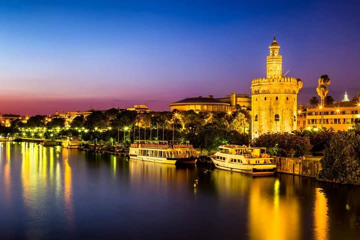 The Real Gems of Seville. Private Tour image