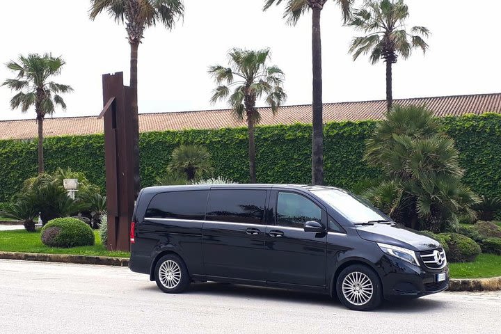 Private transfer from Palermo airport to Giardini Naxos or vice versa image