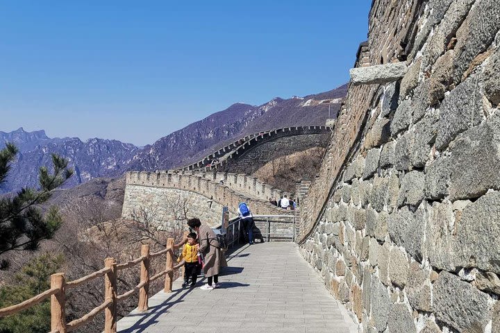 Mutianyu Wall Private Transfer with English Speaking Driver Include Tickets image