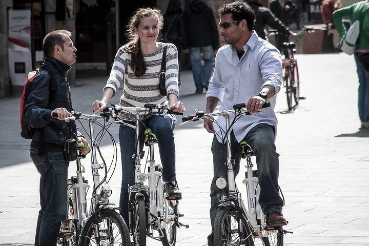 Best of Barcelona Highlights Bike Tour in Small-Group or Private tour image