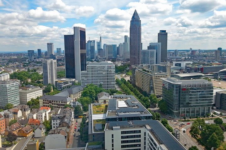 Private Transfer from Berlin to Frankfurt with 2 Sightseeing Stops image