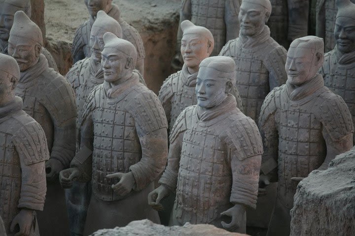 5-Day Xi’an and Luoyang Tour: Terracotta Warriors, Shaolin Temple, No Shops image