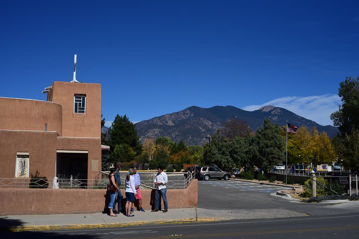 Taos Walking Tour image