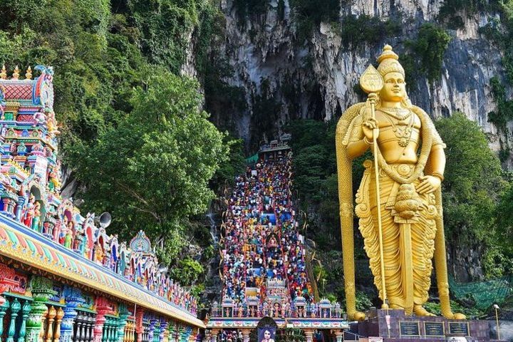 Batu Caves and Malaysian Crafts Tour from Kuala Lumpur image