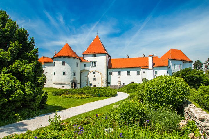 Private tour to Varazdin and Trakoscan Castle image