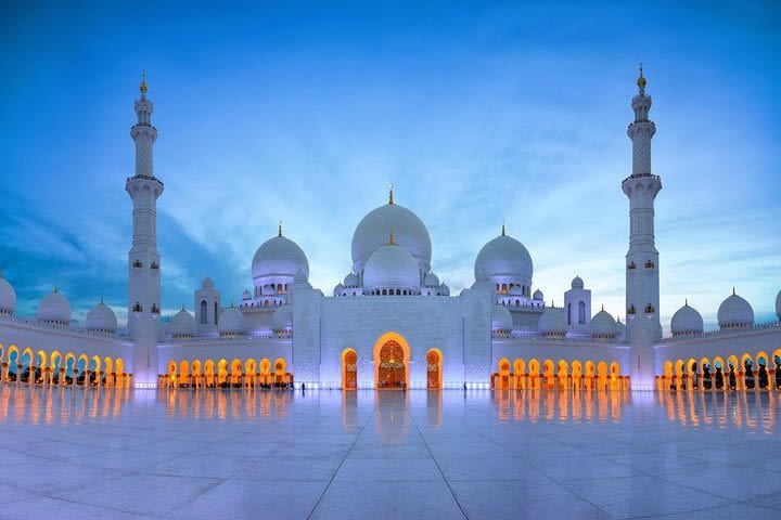 Abu Dhabi City Tour With, Shiekh Zayed Mosque And Ferrari World image