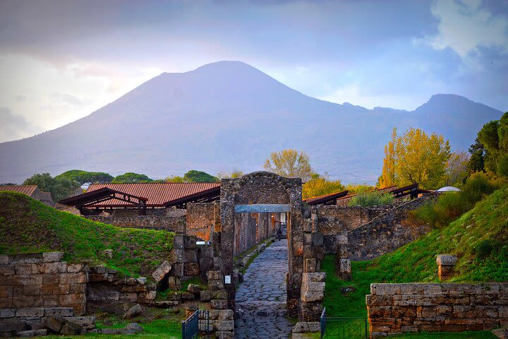 Audioguide service for Pompeii image