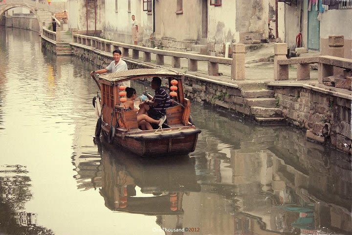 Private Suzhou Tour to Explore the Hidden Door of Suzhou Old Time image