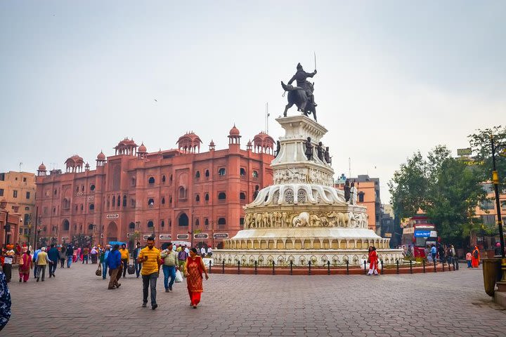 2 Day Golden Temple Tour to Amritsar - Guide Included image