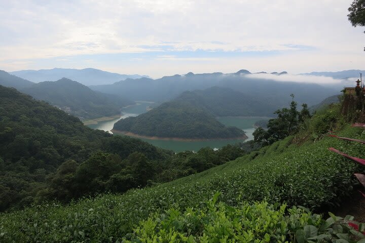 Thousand Island Lake and Pinglin Tea Plantation from Taipei image