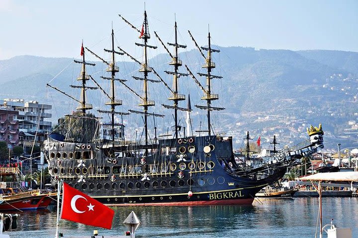Pirate Ship with Alanya City visit with lunch and drinks image