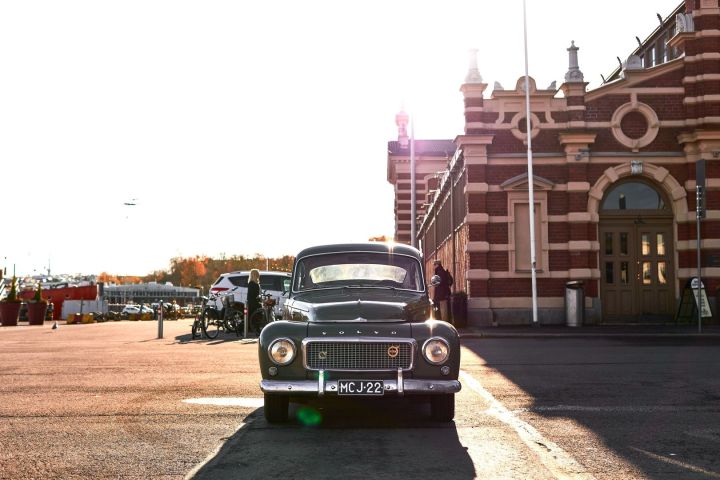 Helsinki: Walking Audio Tour on Mobile App image