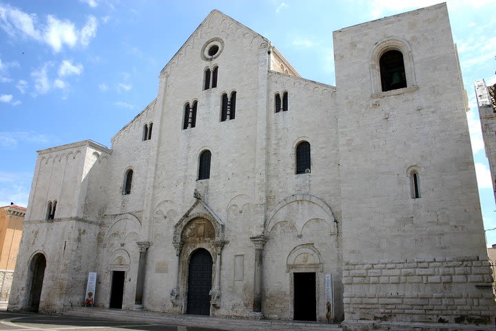 Bari Walking tour image