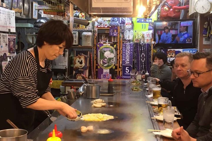 Hiroshima: Best of Hiroshima Food Tour image
