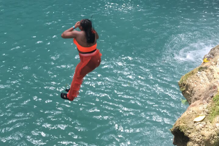 Blue hole water falls and sightseeing tour from Ocho rios image