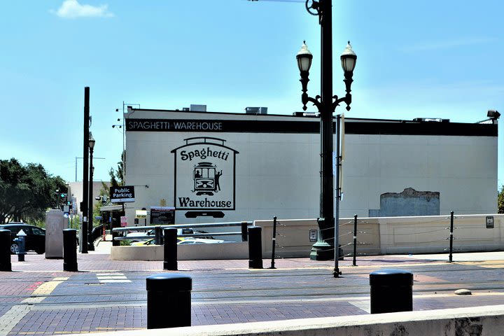 Houston - Downtown:  An audio walking tour.  image