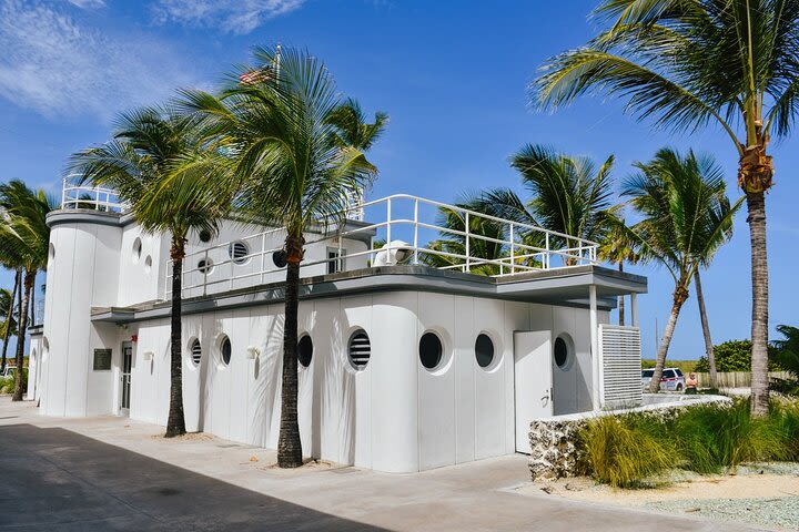 Miami: Art Deco: Downloadable audiovisual walking tour. image