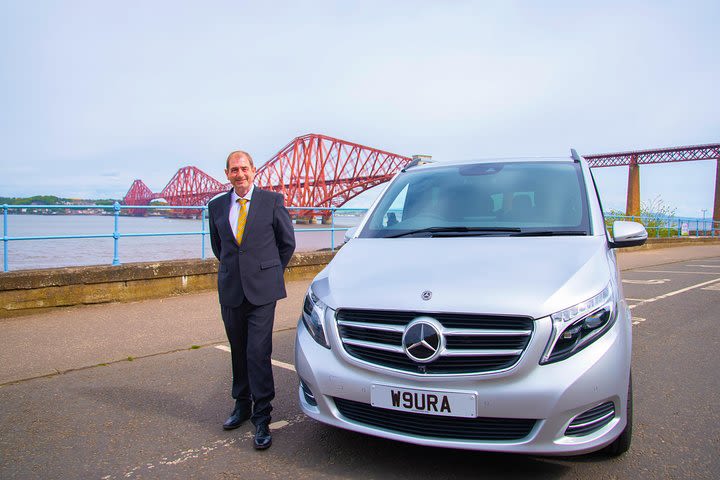 Edinburgh to Dundee Luxury Taxi Transfer image