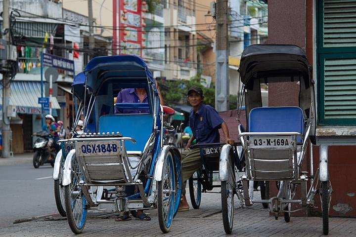 Half-day HO CHI MINH CITY CHINA TOWN TOUR BY CYCLO image