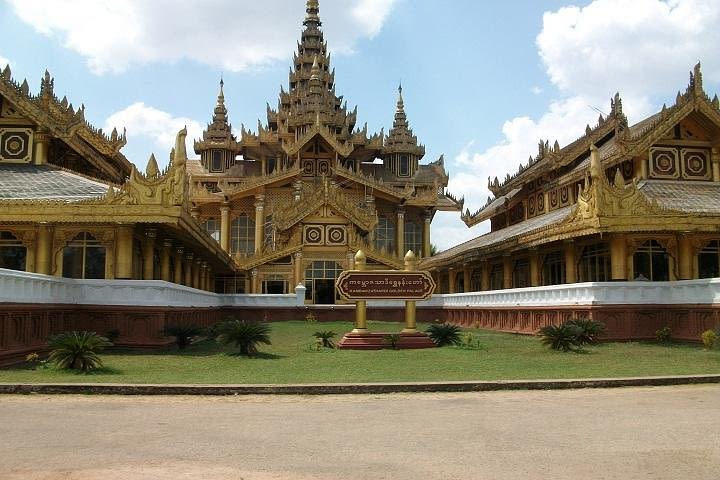 Bago Private Tour from Yangon with Taukkyan War Cemetery image