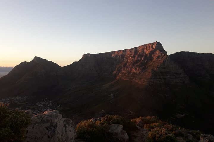 Hike Lion's Head Sunrise morning tour  image