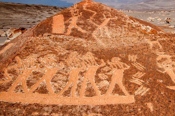 Petroglyphs of Toro Muerto and Querulpa image