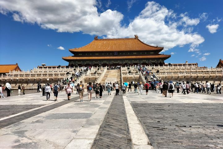 Beijing Bullet Train Tour: Tiananmen, Forbidden City & Great Wall image
