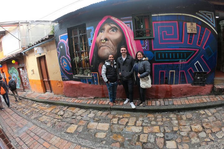 Private Bogotá City Tour + In&Out Transfer + (9 hours)  image