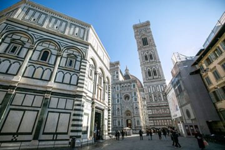 Budget Small-Group Walking Tour of Florence Top-rated Attractions w local guide image