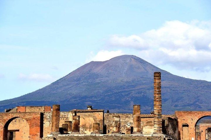 Shore excursion Guided Tour of Pompeii Ruins and Sorrento with a Farmhouse Lunch image