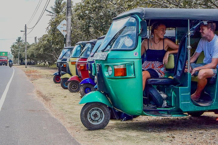 Private Tuk Tuk Tour in Colombo image