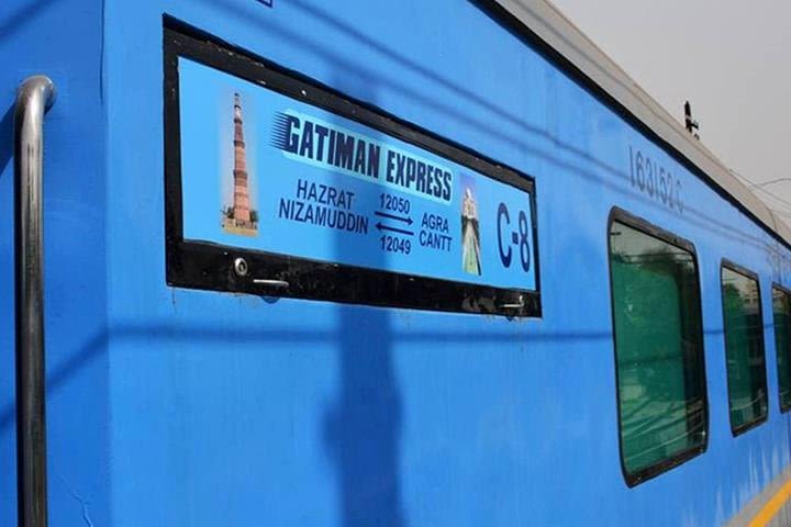 Full Day Taj Mahal Tour from Delhi by Gatimaan Express Train image