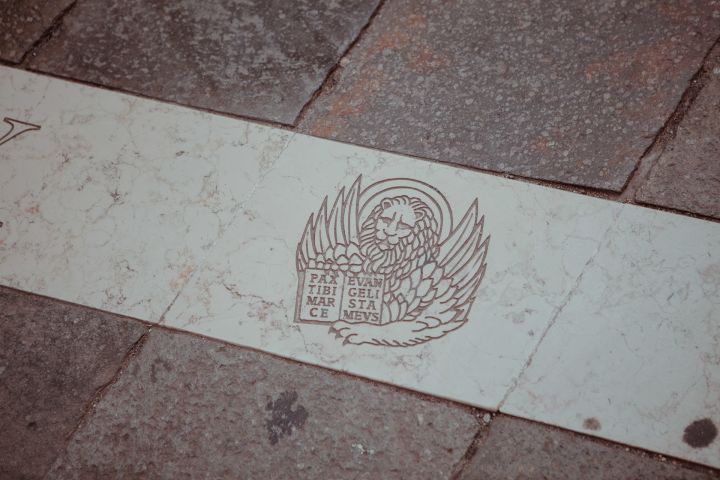 Venice at Sunset: Cicchetti, Food & Wine Tour image