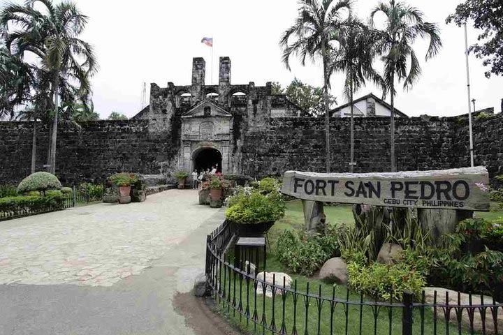 Cebu City Tour with Fort San Pedro and Hotel Transport image