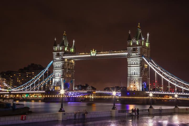 Private Tour: Tower Bridge Night Photography Tour image