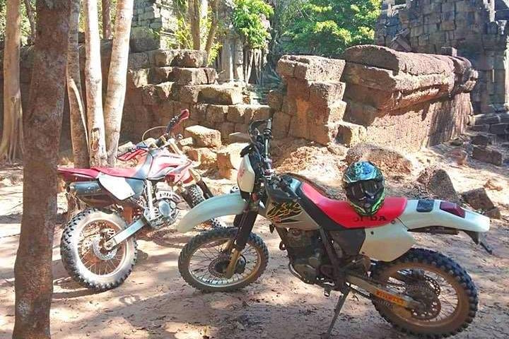 Siem Reap One Day Dirt Bike MotorbikeTour  image