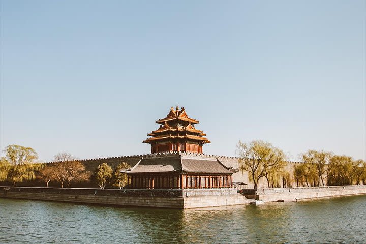 Tiananmen Square, Forbidden City, Jingshan Park & Beihai Park Private Day Tour image