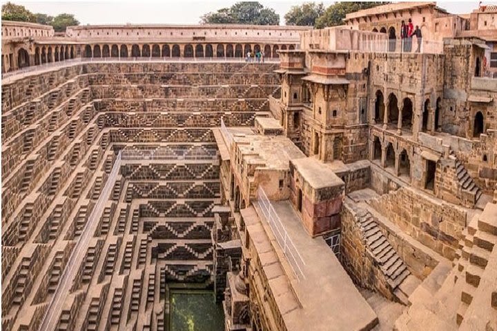 Abhaneri Step Wells Day Tour with Lunch image